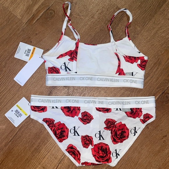 Calvin Klein NWT bralette & under garment. Rose flowers white background. - Picture 2 of 10